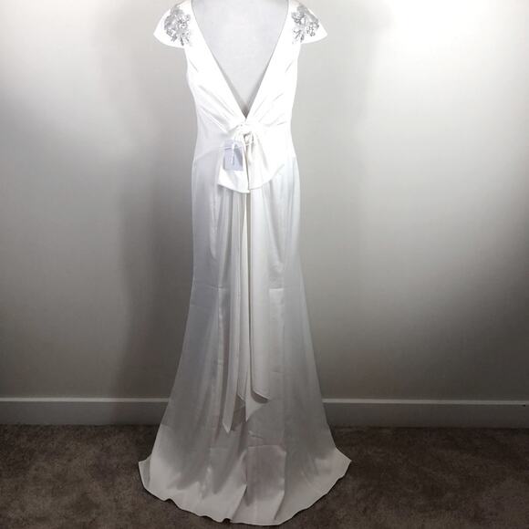 Share Marchesa Notte White Cap Sleeve Dress Gown Size 6 NEW - Picture 9 of 12